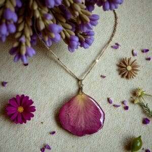 Collier Pétale de Rose naturelle